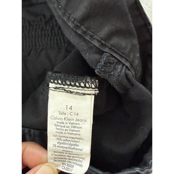Calvin Klein Jeans Black Chino Bermuda Shorts Women's Size 14 - Picture 9 of 10